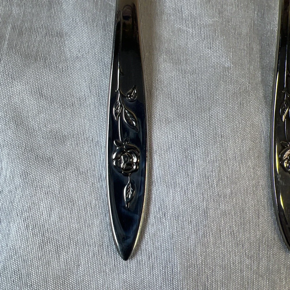 ONEIDA Stainless Community MY ROSE 8Pc. Flatware  Serving Set -Pie Fork USA Made